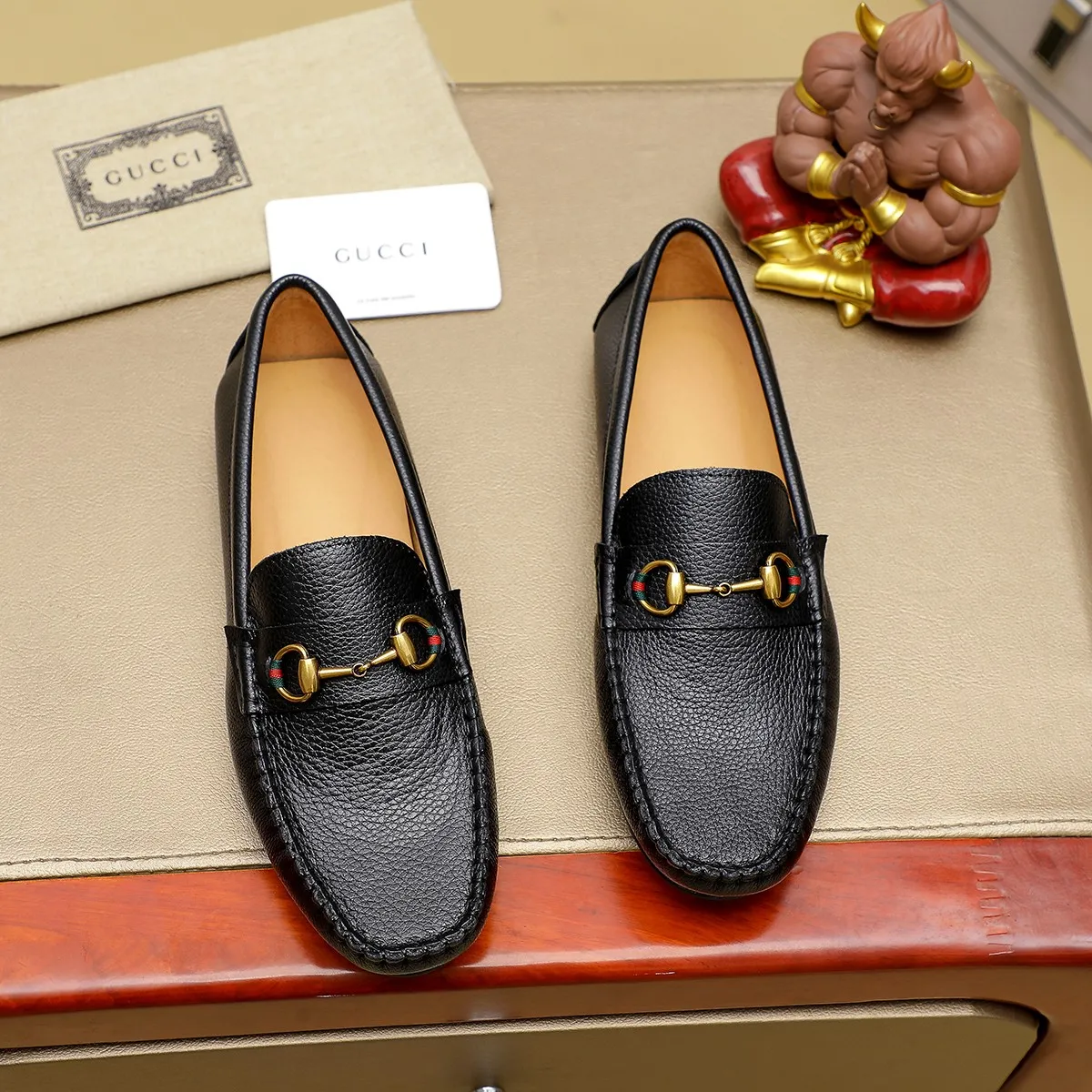 Men's shoes💰380💰🕷🕷️【 GUCCI 】Gucci's best-selling trendy men's casual slip-on shoes 🇨🇳Official website original 1:1 mold 💯Original quality, fine workmanship ☘Fashionable and versatile, perfect shape, comfortable on the feet 🍓Trendy men's recommended model, imported cowhide on the top layer 🎋High-quality pigskin lining, rubber wear-resistant and non-slip outsole, high-end atmosphere, worth owning 🍉Optional 38-44